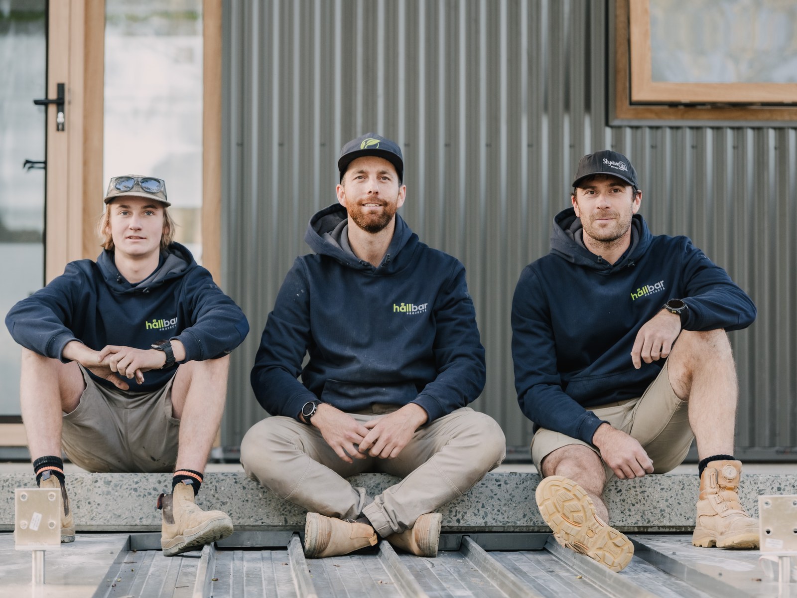 Patrik Bergman and the Hallbar crew on site at Mossy Point